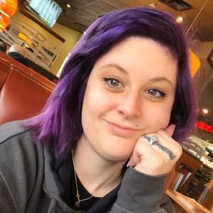 Meet your Posher, Danielle